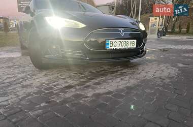 Ліфтбек Tesla Model S 2014 в 