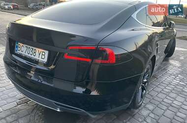 Ліфтбек Tesla Model S 2014 в 