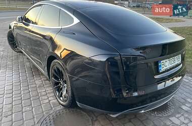 Ліфтбек Tesla Model S 2014 в 