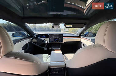 Лифтбек Tesla Model S 2022 в 