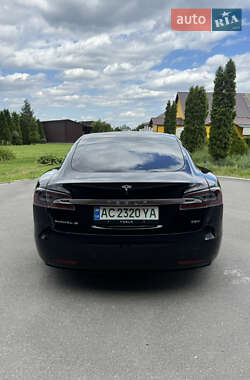 Лифтбек Tesla Model S 2017 в 