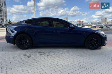Лифтбек Tesla Model S 2017 в 
