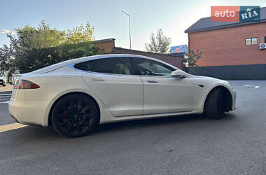 Ліфтбек Tesla Model S 2020 в 