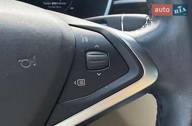 Лифтбек Tesla Model S 2016 в 