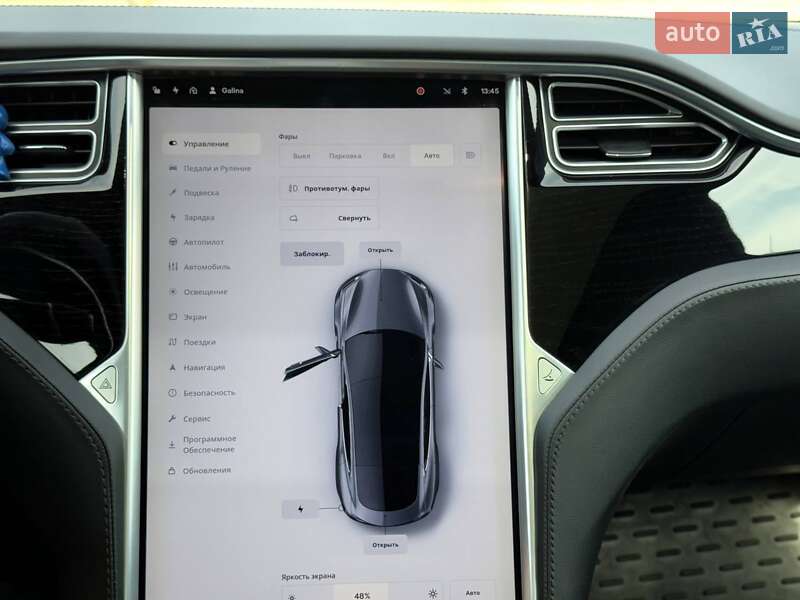 Лифтбек Tesla Model S 2017 в Кривом Роге