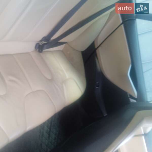 Лифтбек Tesla Model S 2014 в Фастове
