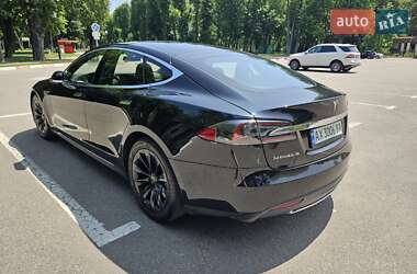 Лифтбек Tesla Model S 2015 в Харькове