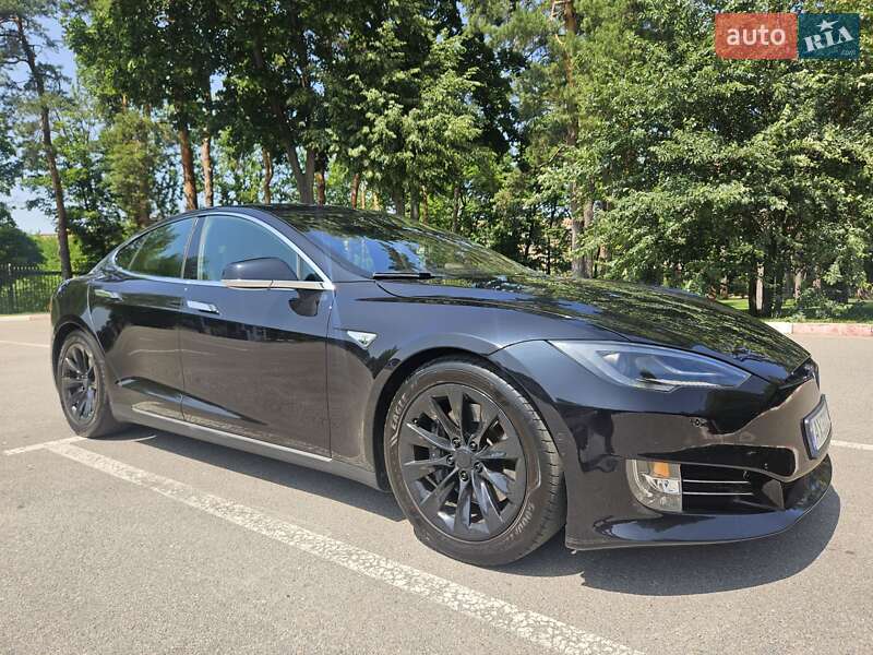 Лифтбек Tesla Model S 2015 в Харькове