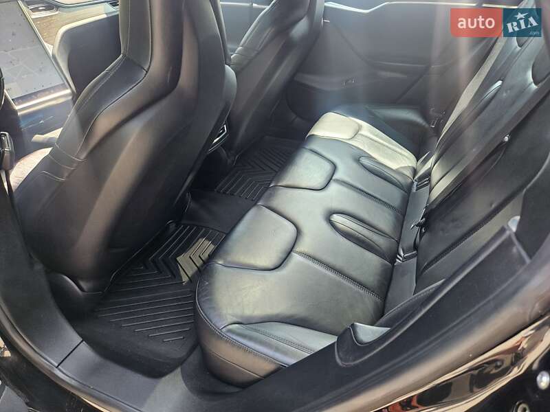 Лифтбек Tesla Model S 2015 в Харькове