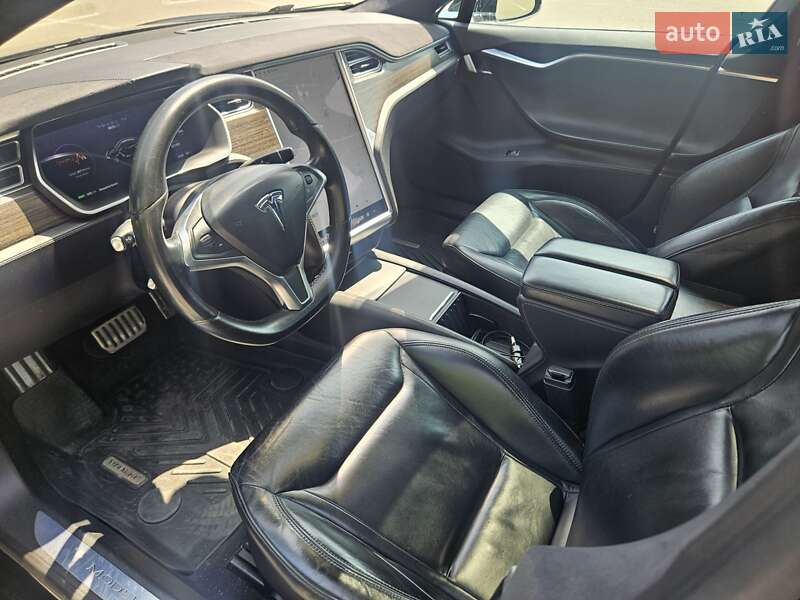 Лифтбек Tesla Model S 2015 в Харькове
