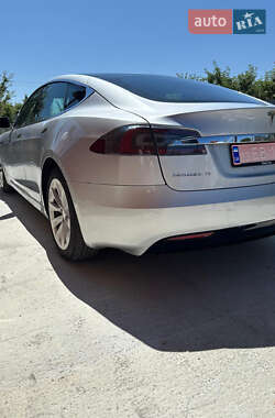 Лифтбек Tesla Model S 2018 в 