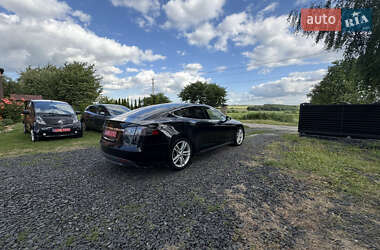 Лифтбек Tesla Model S 2015 в 