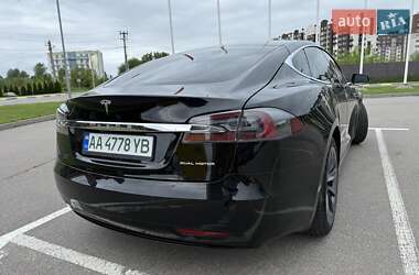 Лифтбек Tesla Model S 2019 в 