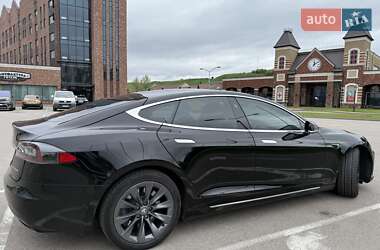 Лифтбек Tesla Model S 2019 в 