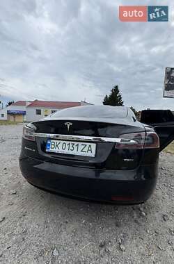 Лифтбек Tesla Model S 2018 в 