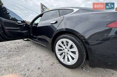 Лифтбек Tesla Model S 2018 в 
