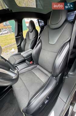 Лифтбек Tesla Model S 2018 в 