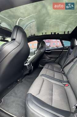 Лифтбек Tesla Model S 2018 в 