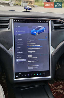Лифтбек Tesla Model S 2016 в 