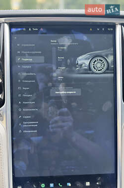 Лифтбек Tesla Model S 2014 в 