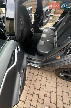 Лифтбек Tesla Model S 2015 в 