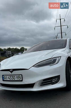 Лифтбек Tesla Model S 2020 в 