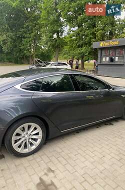 Ліфтбек Tesla Model S 2016 в 