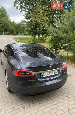 Ліфтбек Tesla Model S 2016 в 