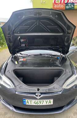 Ліфтбек Tesla Model S 2016 в 