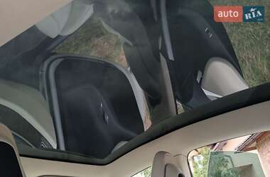 Лифтбек Tesla Model S 2017 в 