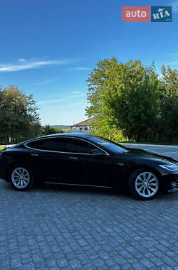 Лифтбек Tesla Model S 2016 в 
