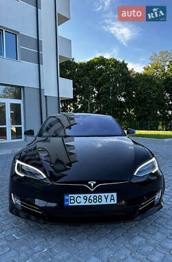 Лифтбек Tesla Model S 2016 в 
