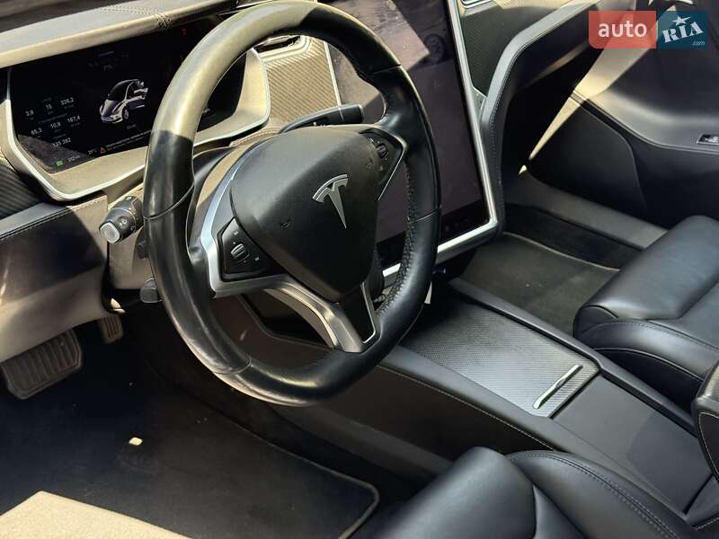 Лифтбек Tesla Model S 2018 в Мукачево