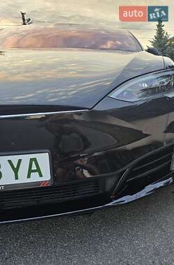 Лифтбек Tesla Model S 2017 в 