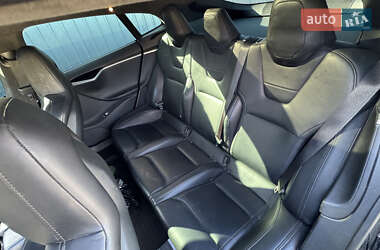 Ліфтбек Tesla Model S 2015 в 
