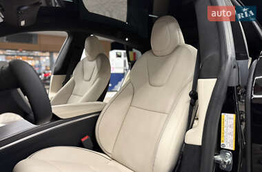 Лифтбек Tesla Model S 2022 в 