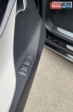 Лифтбек Tesla Model S 2018 в 