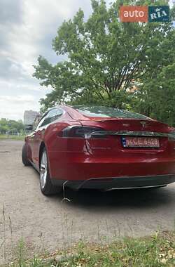 Ліфтбек Tesla Model S 2013 в 