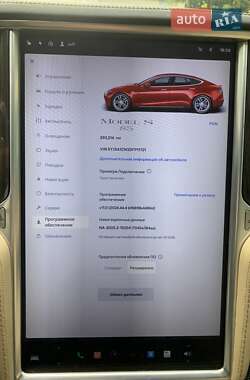 Ліфтбек Tesla Model S 2013 в 