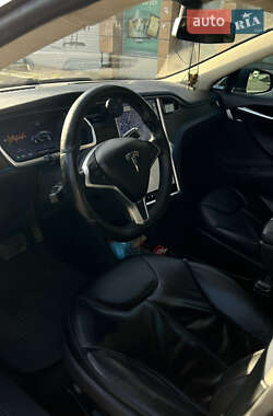 Лифтбек Tesla Model S 2014 в 