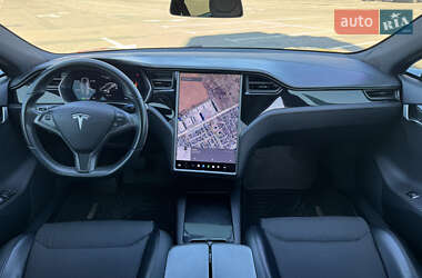 Ліфтбек Tesla Model S 2018 в 