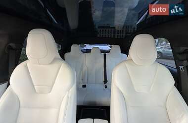 Лифтбек Tesla Model S 2017 в 