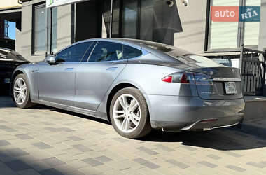 Лифтбек Tesla Model S 2014 в Тернополе