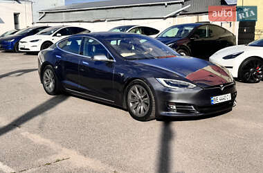 Лифтбек Tesla Model S 2018 в 