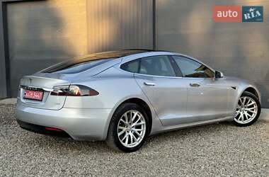 Лифтбек Tesla Model S 2017 в 