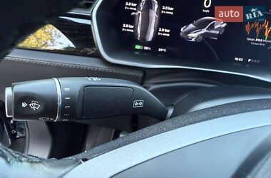 Ліфтбек Tesla Model S 2018 в 