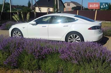 Лифтбек Tesla Model S 2014 в 