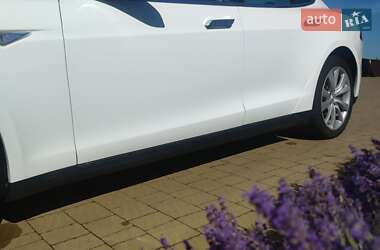 Лифтбек Tesla Model S 2014 в 