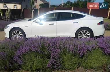 Лифтбек Tesla Model S 2014 в 