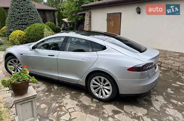 Ліфтбек Tesla Model S 2015 в Одесі